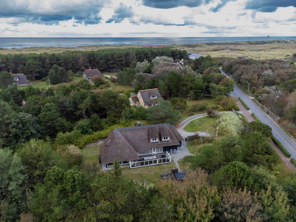 Exterieur dronebeelden Ameland